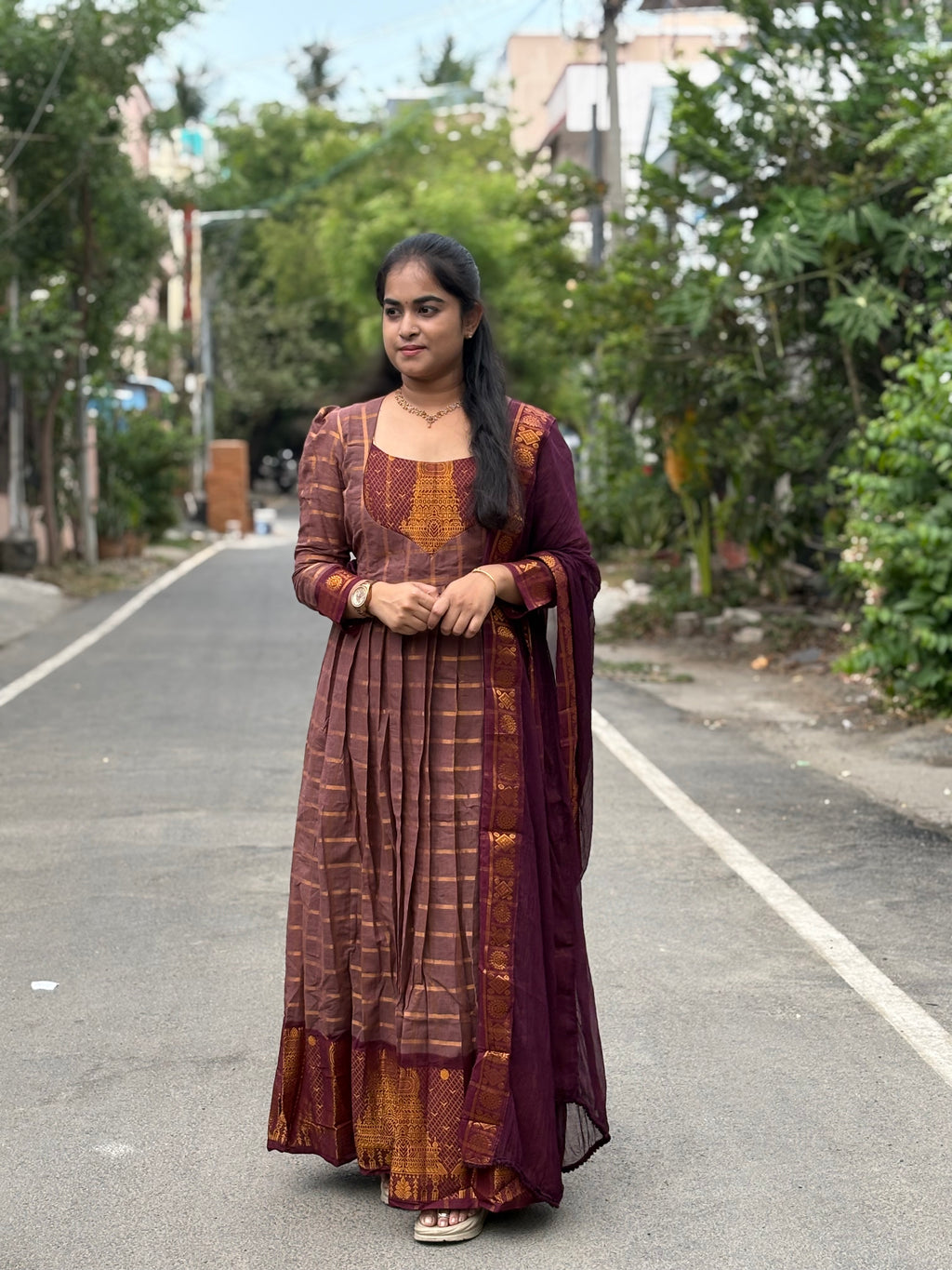 Meenakshi Gopuram Maxi With Dupatta