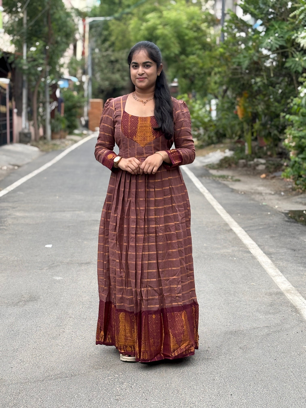 Meenakshi Gopuram Maxi With Dupatta